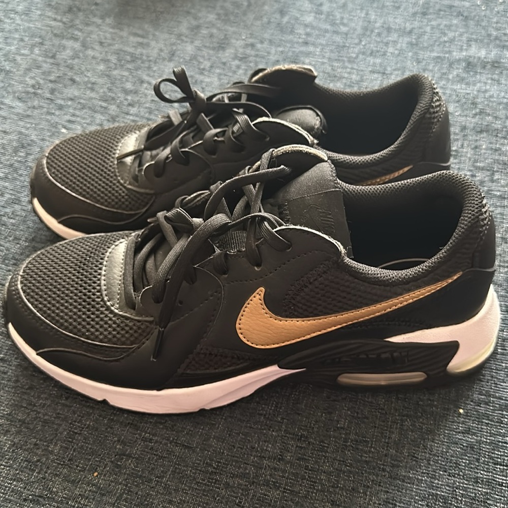 Nike Women’s Air Max Metallic Gold in 8.5